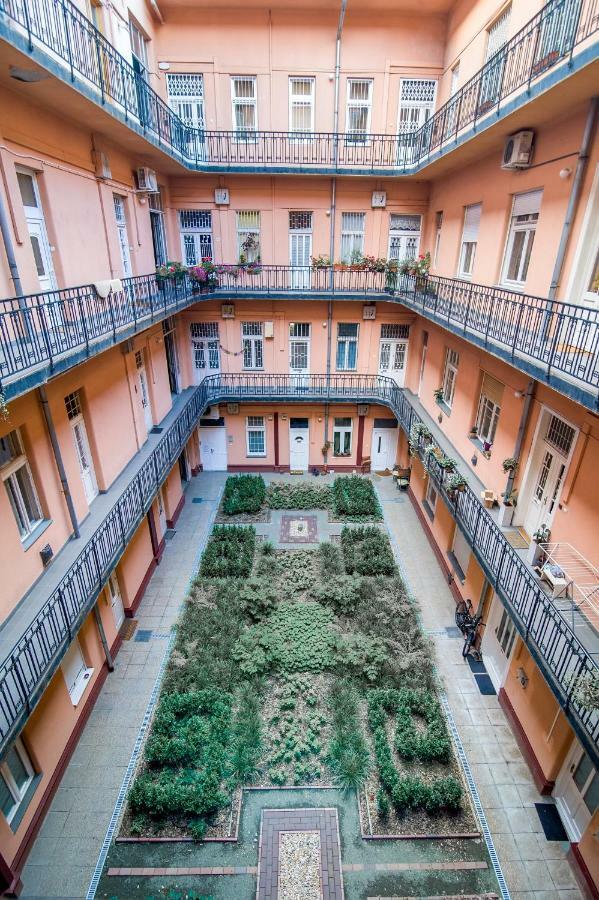 B32 Gellert Apartment Будапеща Екстериор снимка